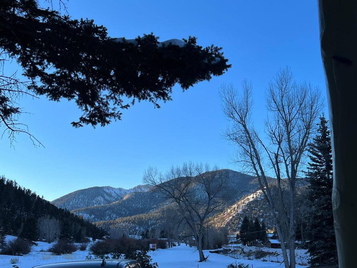 Mountain View Lodge Red River Dış mekan fotoğraf